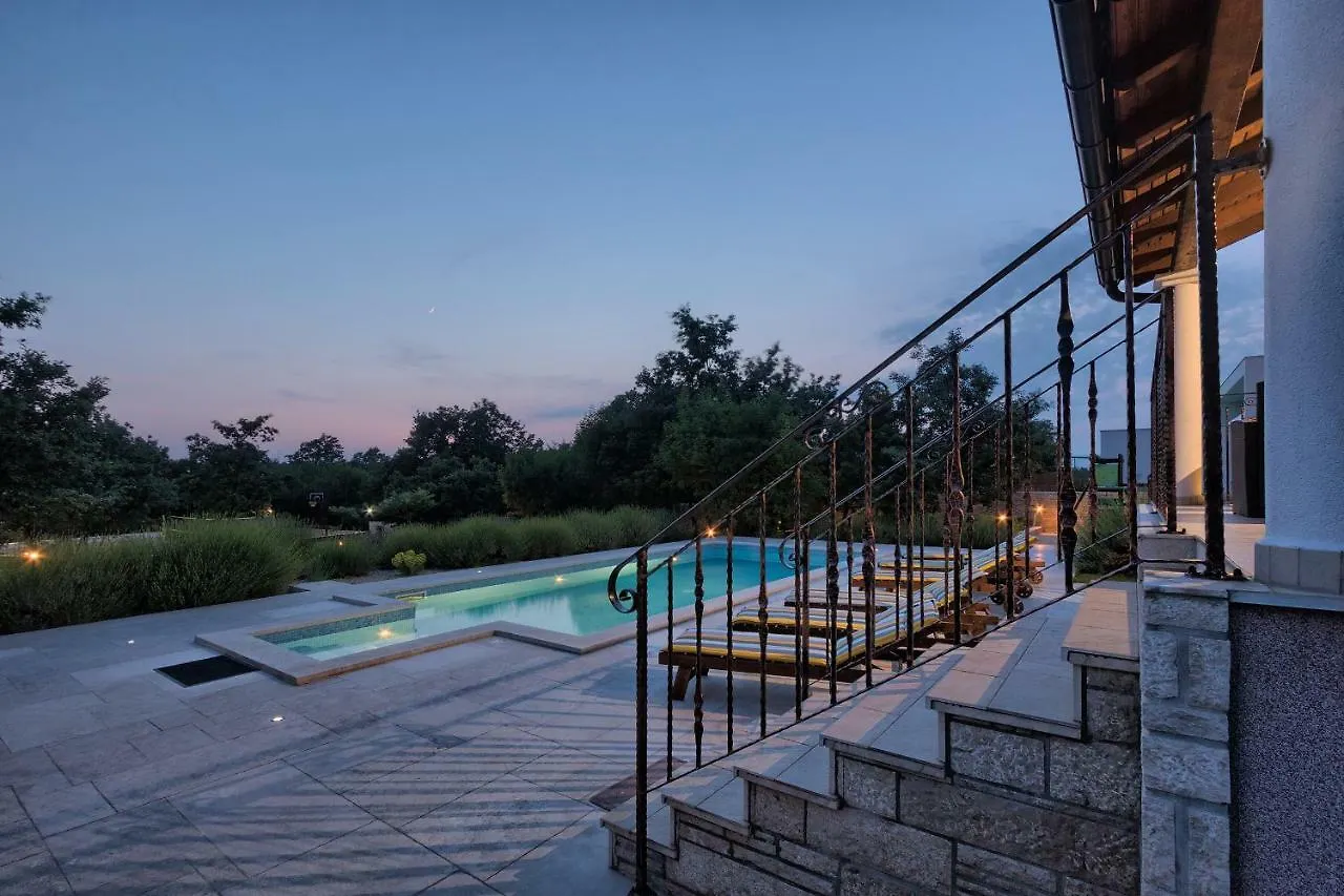 Villa Stokovci