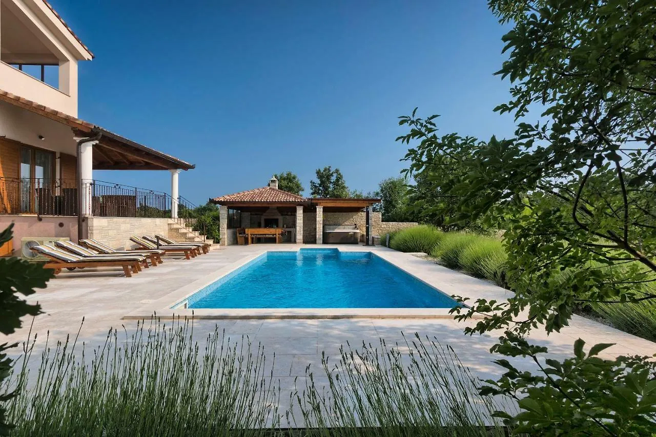 Villa Stokovci