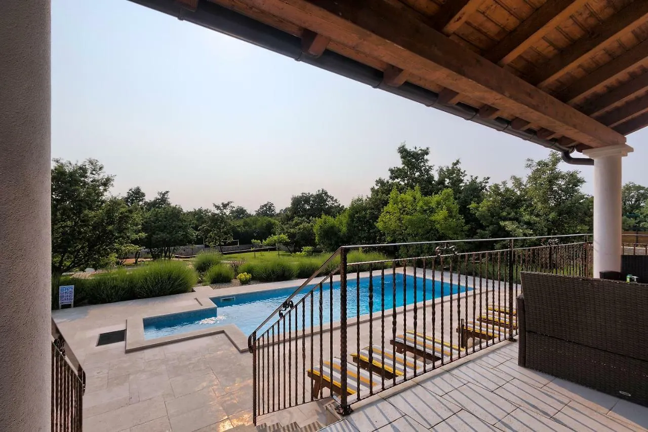 Villa Stokovci