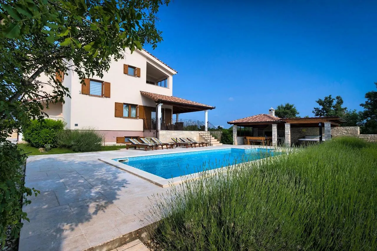 Villa Stokovci